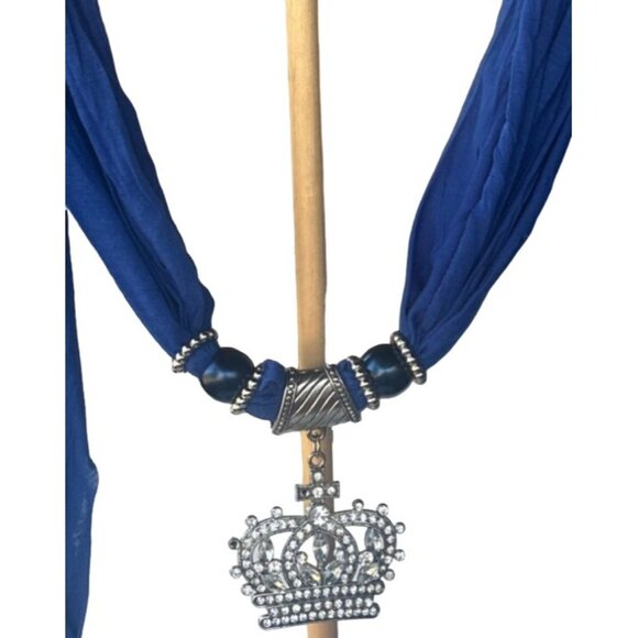Blue Scarf w/Silver Chain Crown Gem Pendant (Brand Unknown-READ) - Picture 15 of 16